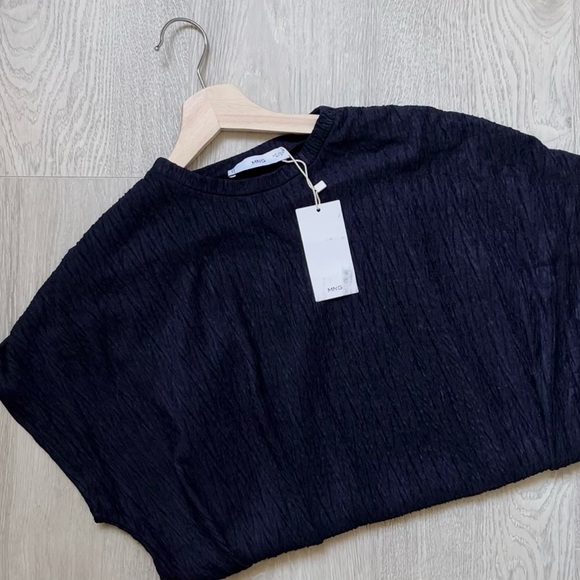 ｛Mango｝Brand New: MANGO,Testured Palazzo Tshirt, Navy blue,M size(Defective) - Picture 5 of 10